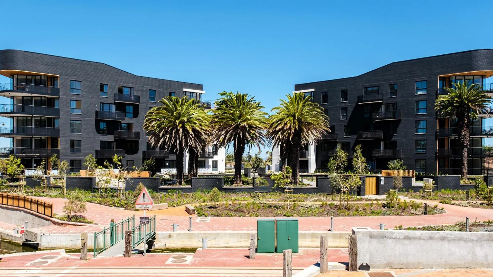 Belina - Nine Palms Premier Apartment Cape Town