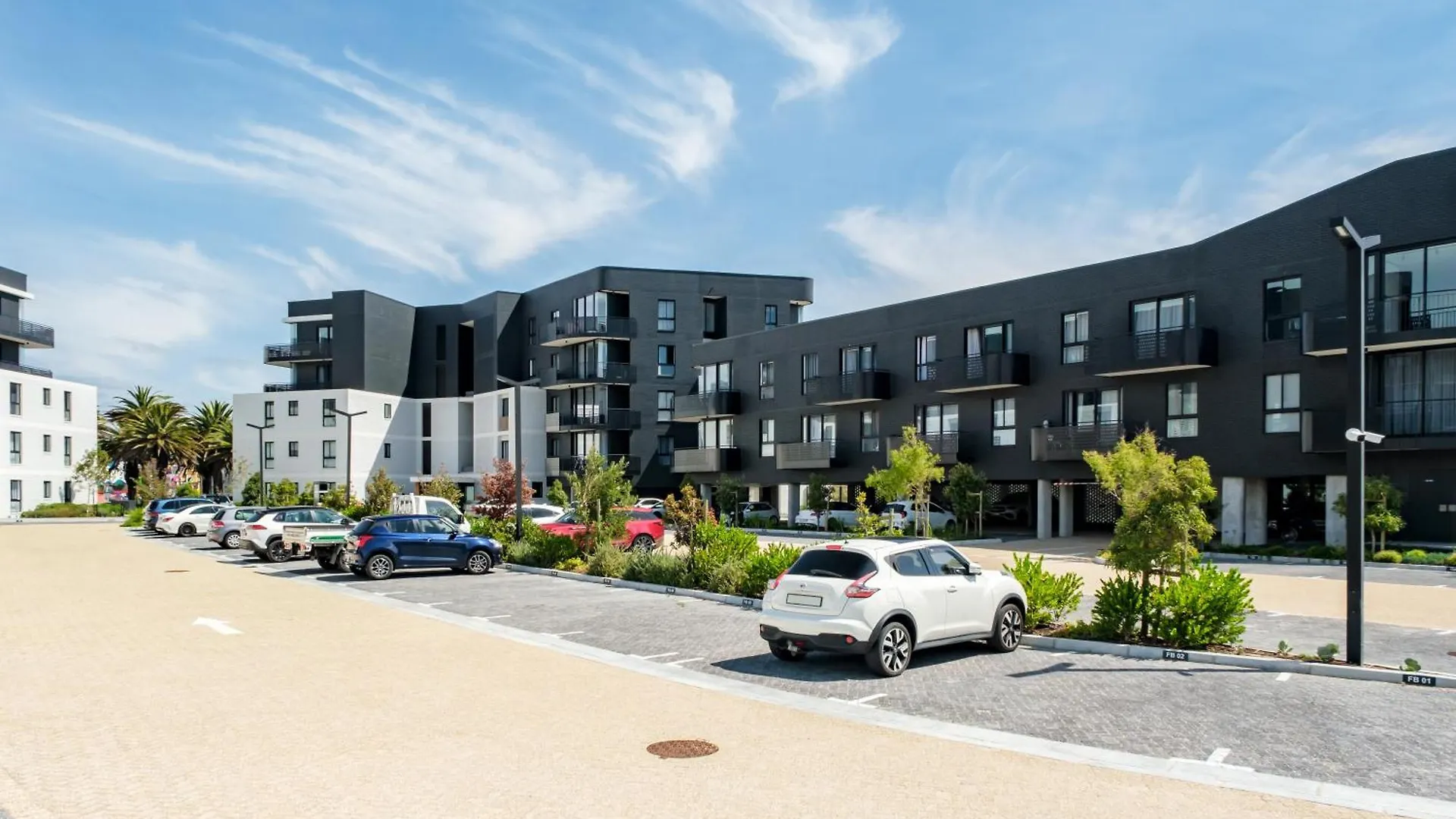 Belina - Nine Palms Premier Apartment Cape Town