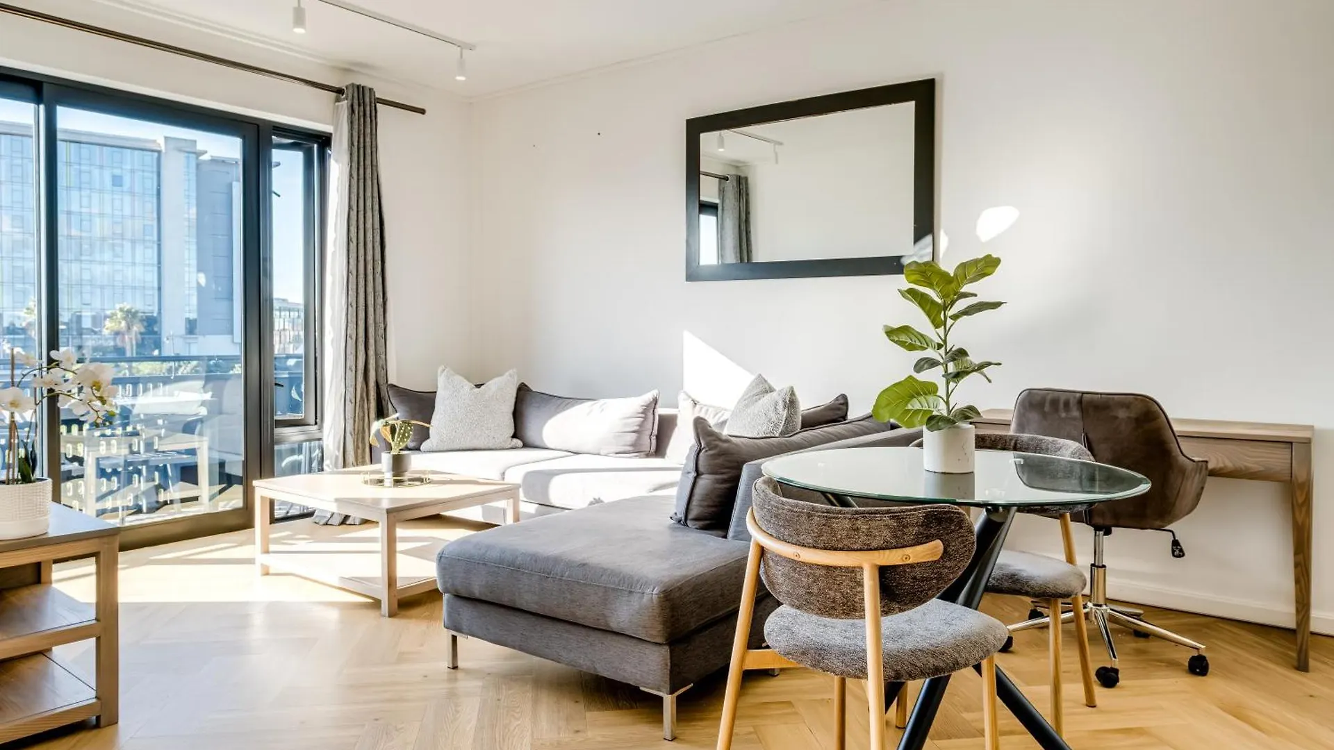 Belina - Nine Palms Premier Apartment Cape Town South Africa